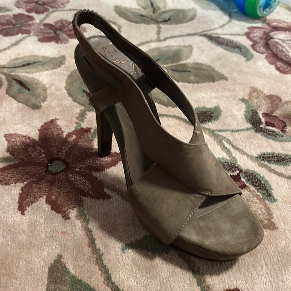 Diane von Furstenberg - Taupe Suede Platform Heels - Picture 6 of 7